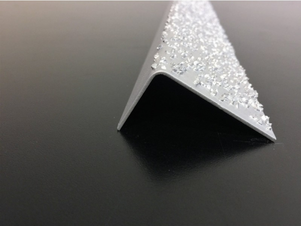 Borde de escalera inoxidable 0.8 mm